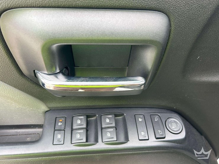 2017-chevrolet-silverado-1500-image-11