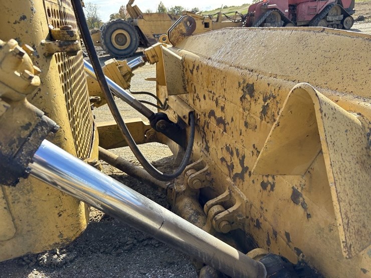 caterpillar-d7-image-14