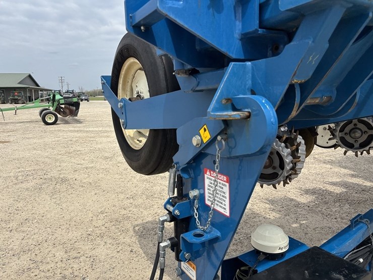 2012-kinze-3660-image-64