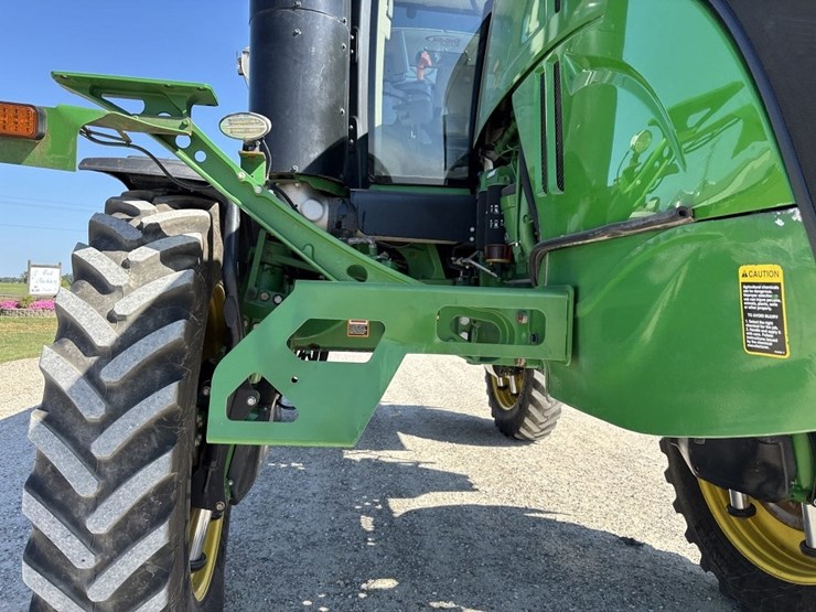 john-deere-r4045-image-11