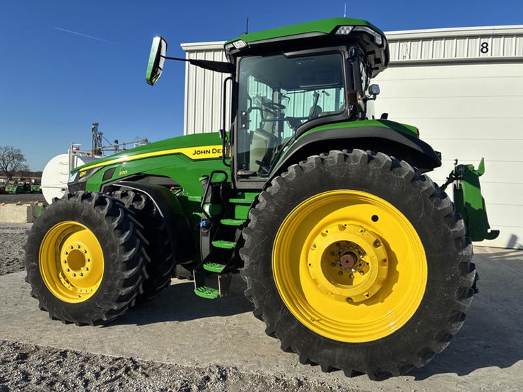 john-deere-8r-370-image-5