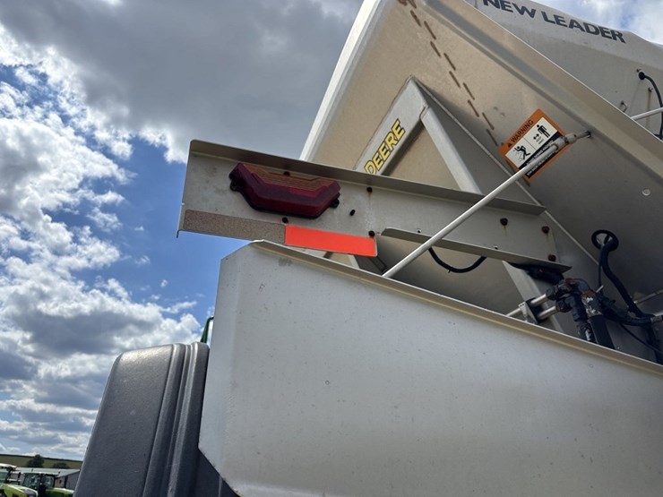 john-deere-600r-image-39