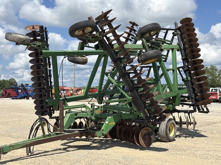 john-deere-637-image-1