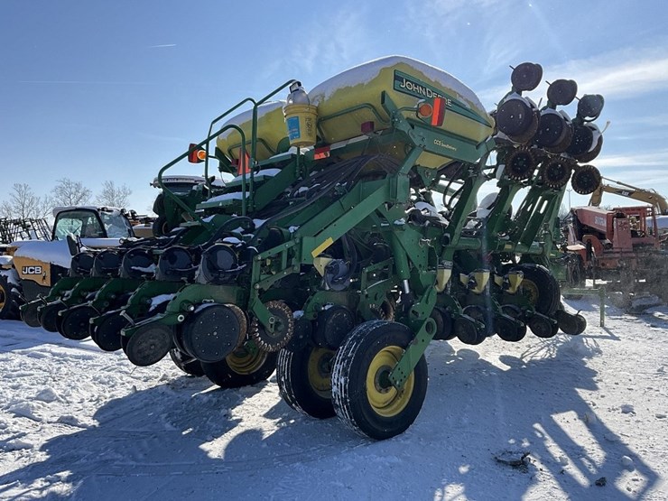 john-deere-6000-image-8