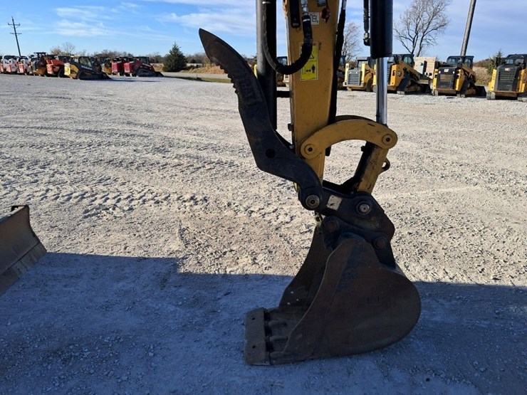 caterpillar-306-cr-image-27