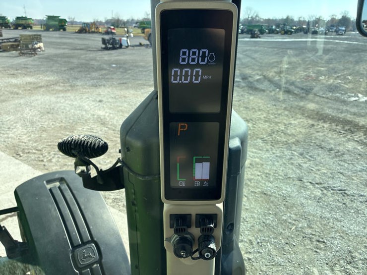 john-deere-8320r-image-76