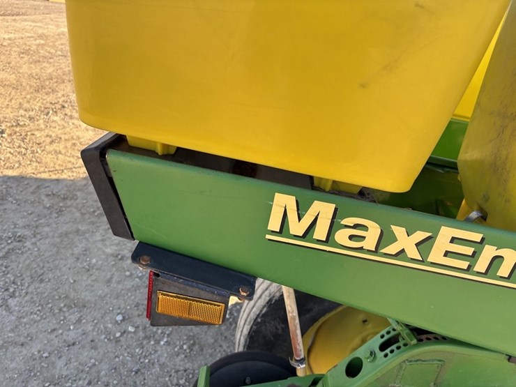 1997-john-deere-1770-image-39