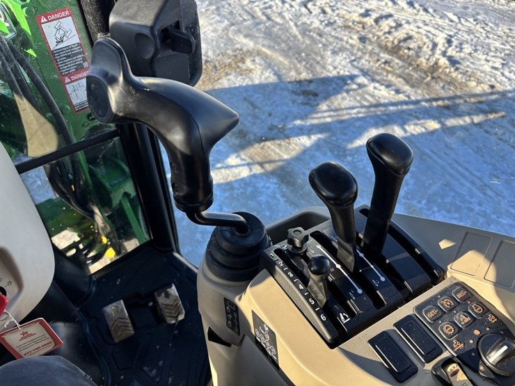 john-deere-4066r-image-39