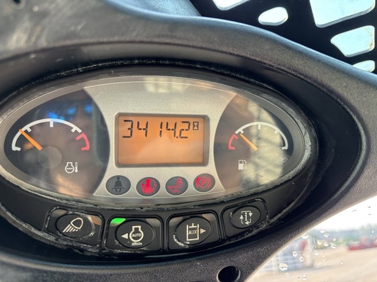 bobcat-t750-image-39