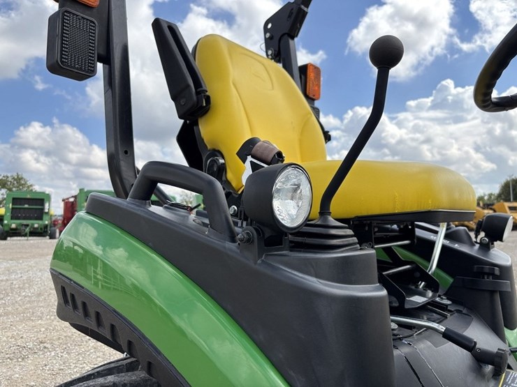 john-deere-1025r-image-19