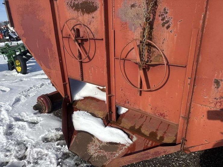 m&w-little-red-wagon-image-5