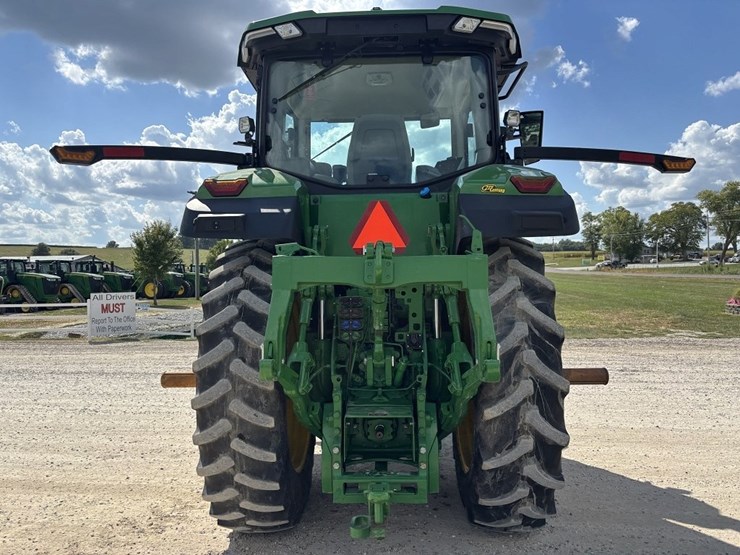 john-deere-8r-250-image-4