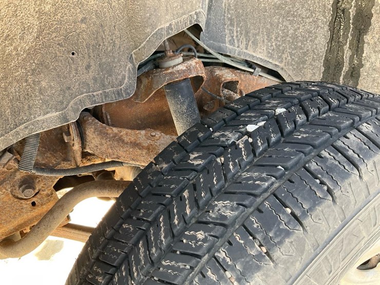 2005-chevrolet-k2500-image-15