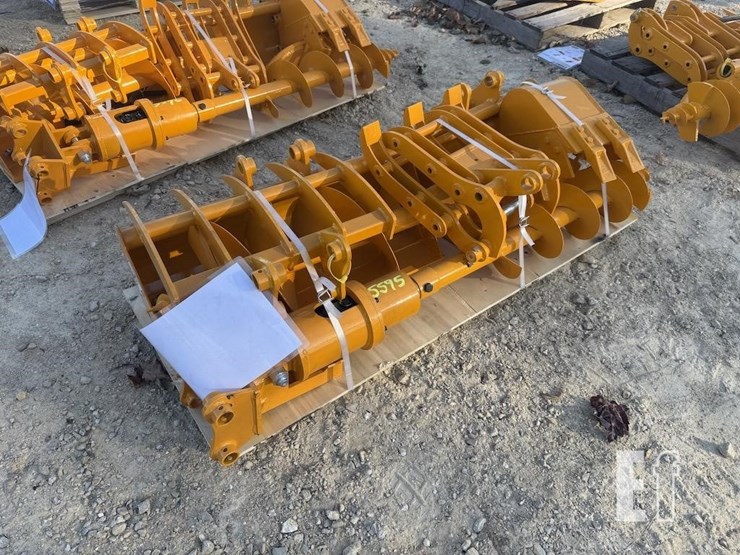 qty-(8)-cat-301-excavator-attachment-image-1