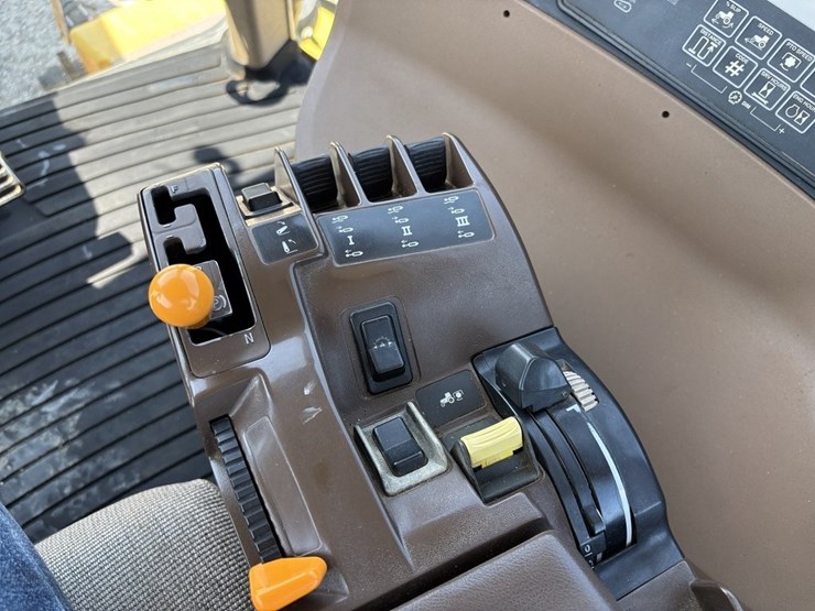 john-deere-8410t-image-51