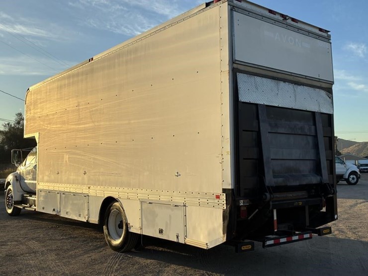 ford-f650-xlt-image-4