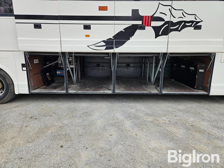 2000-vanhool-t2100-image-10