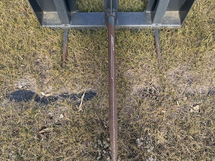 virnig-3pt-bale-spear-image-2