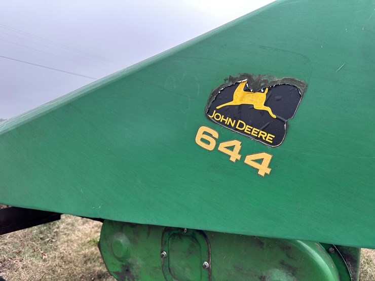 john-deere-644-image-15