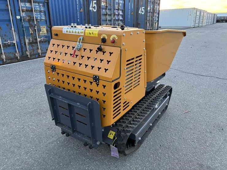 2025-vicsec-x1200-mud-buggy-image-3