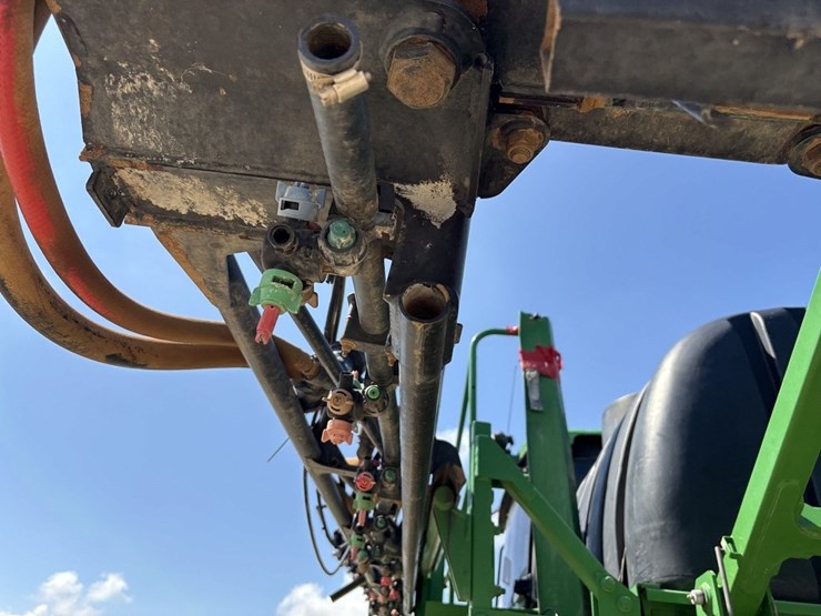 john-deere-4720-image-33