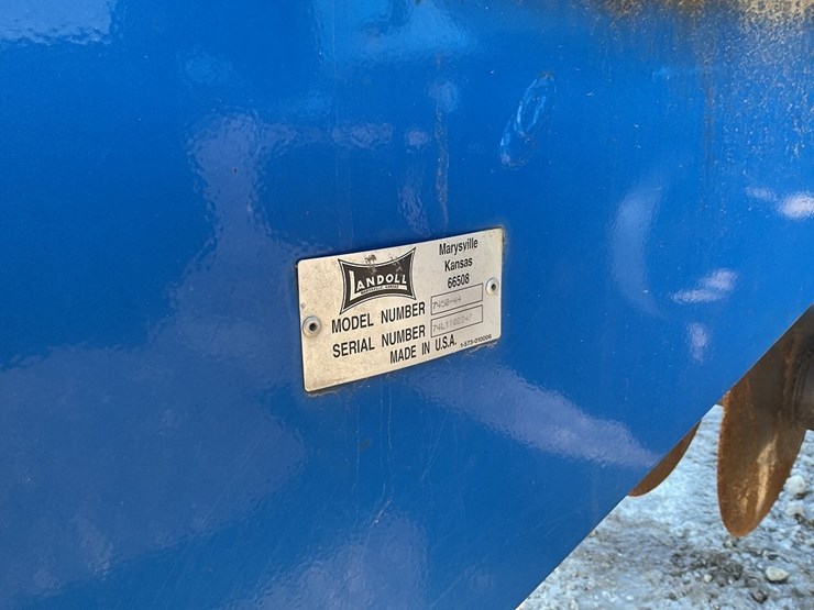 2011-landoll-7450-44-image-29