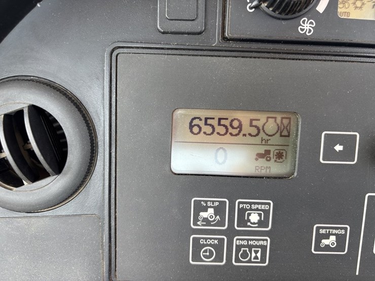 john-deere-8430-image-39