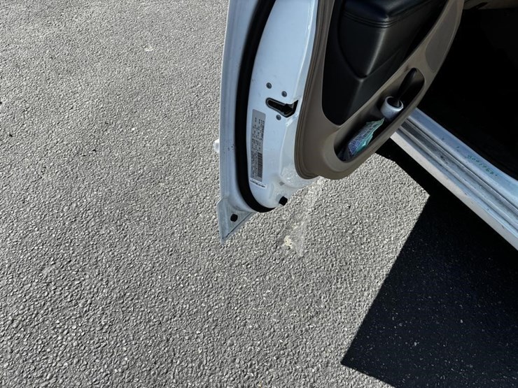 2015-dodge-caravan-image-16