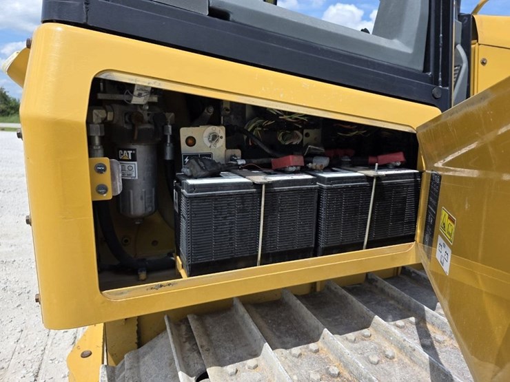 caterpillar-d3k-image-25