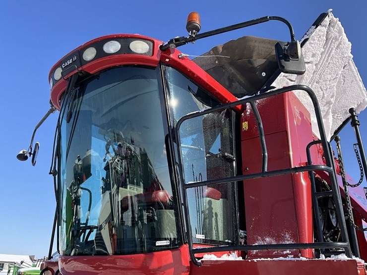 case-ih-5130-image-16