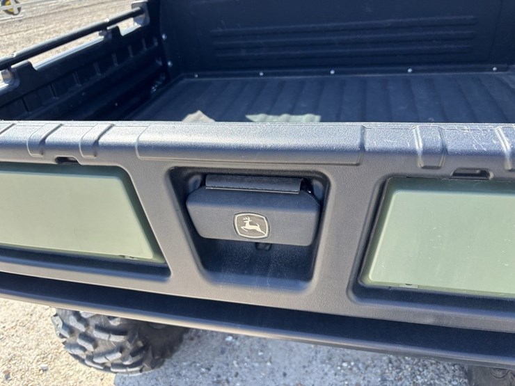 john-deere-gator-image-23