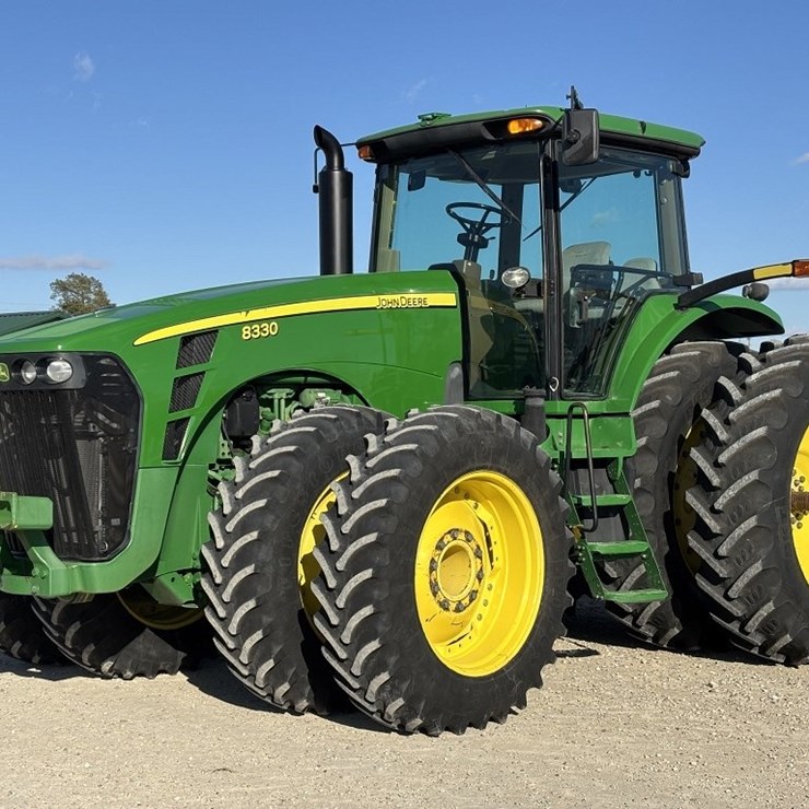 JOHN DEERE 8330