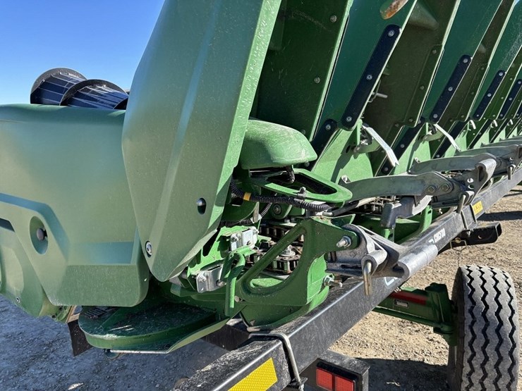 john-deere-c12f-image-8