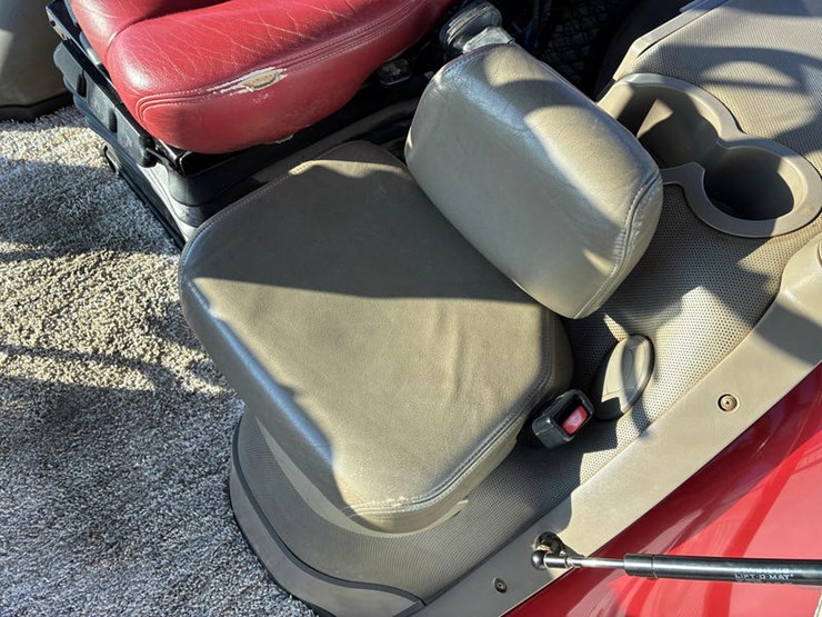 case-ih-magnum-305-image-76