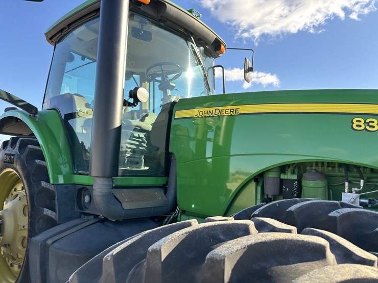 john-deere-8330-image-16