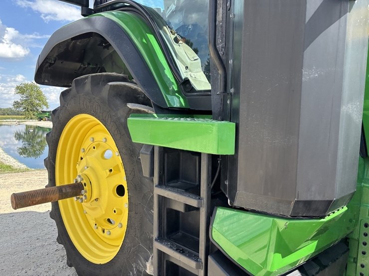 john-deere-8r-250-image-15