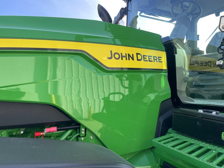john-deere-8r-370-image-37