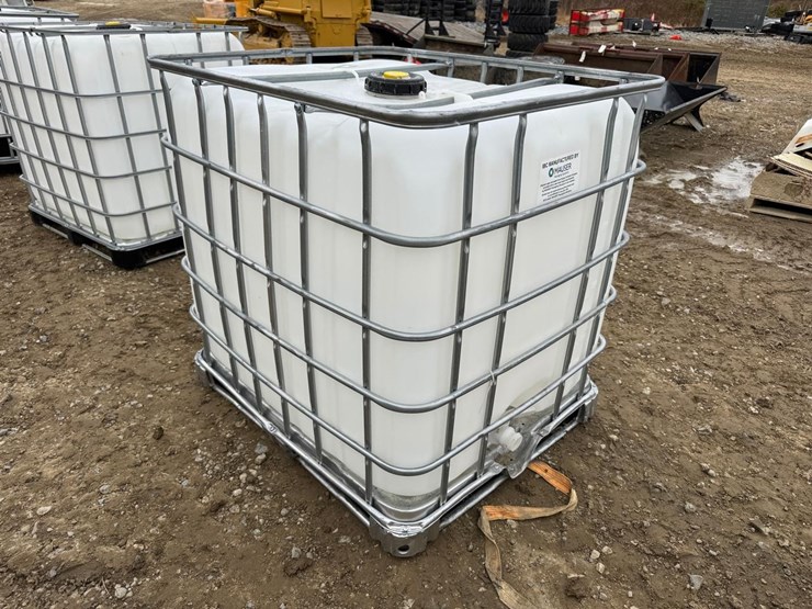 water-tank-tote-image-4