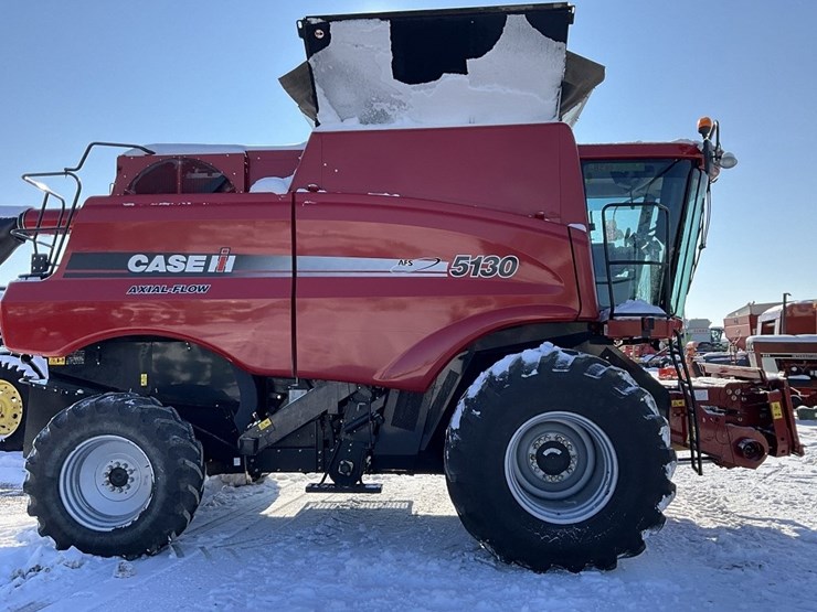 case-ih-5130-image-4