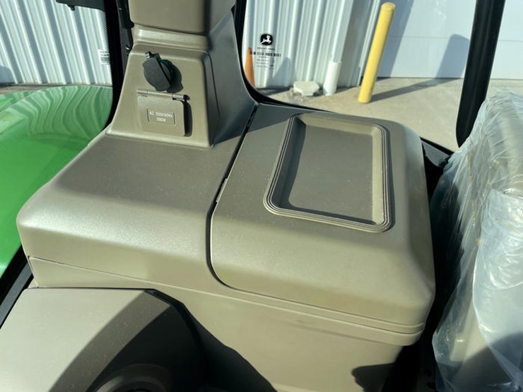 john-deere-8r-370-image-81