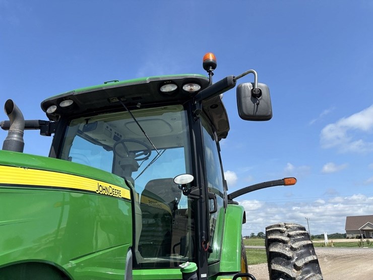 john-deere-8335r-image-39