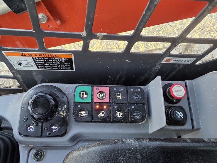 2024-kubota-sv175-3-track-skidsteer-image-13