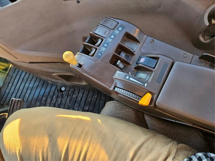 john-deere-9120-image-39