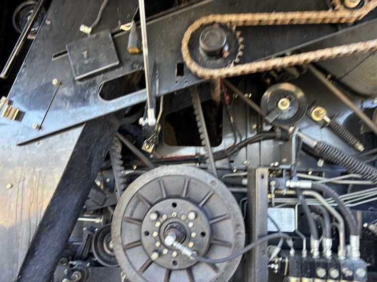 gleaner-r75-image-21