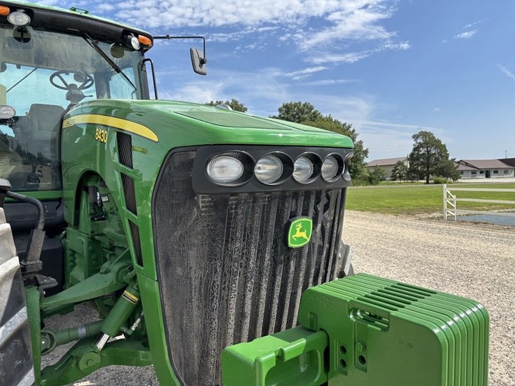 john-deere-8430-image-9