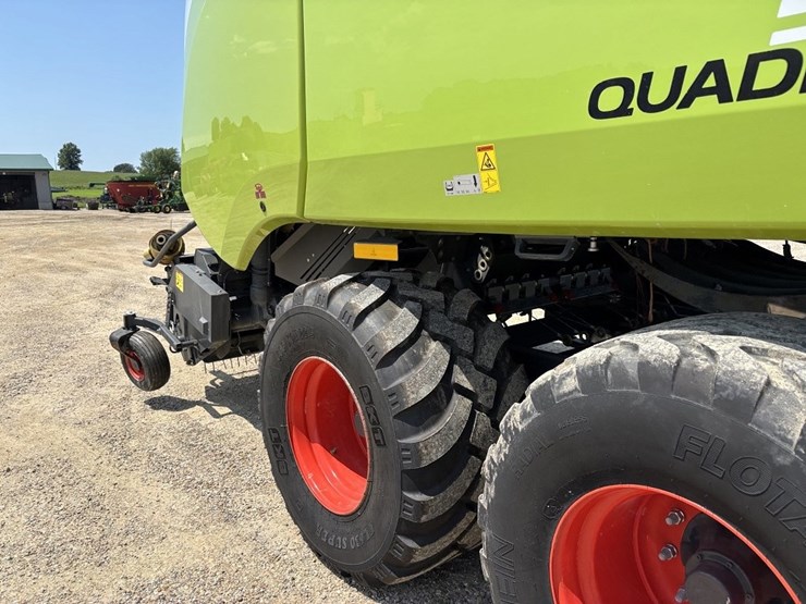 2018-claas-quandrant-5300rf-large-square-baler-image-36