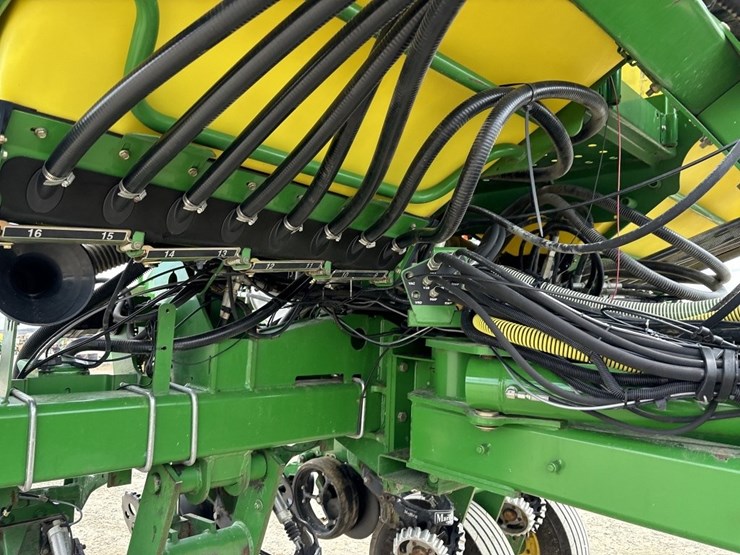 john-deere-1770nt-image-38