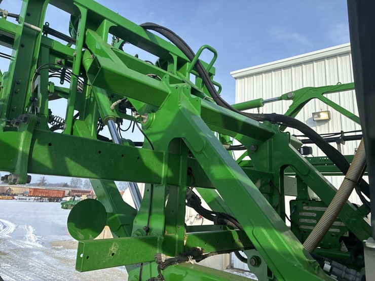 john-deere-r4038-image-27