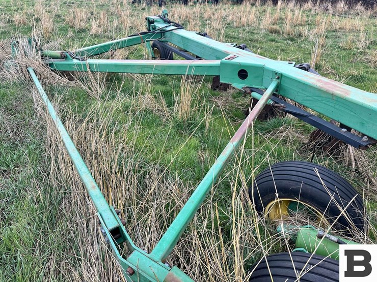 john-deere-3710-image-22