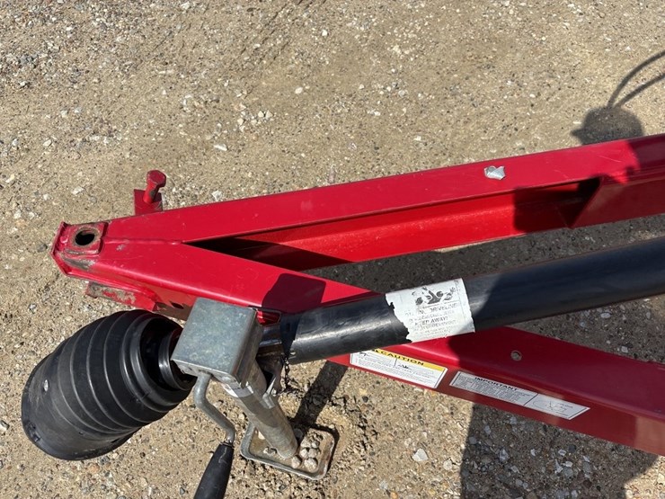 massey-ferguson-3732-image-38